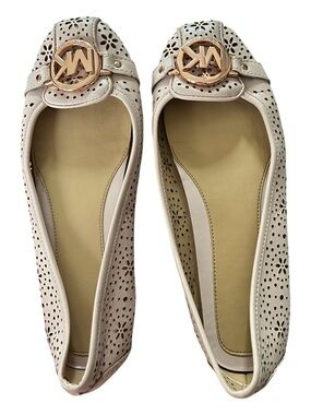 Michael Kors Dusty Pink Laser-Cut Logo Ballet Flats with Rose Gold MK Emblem 7.5